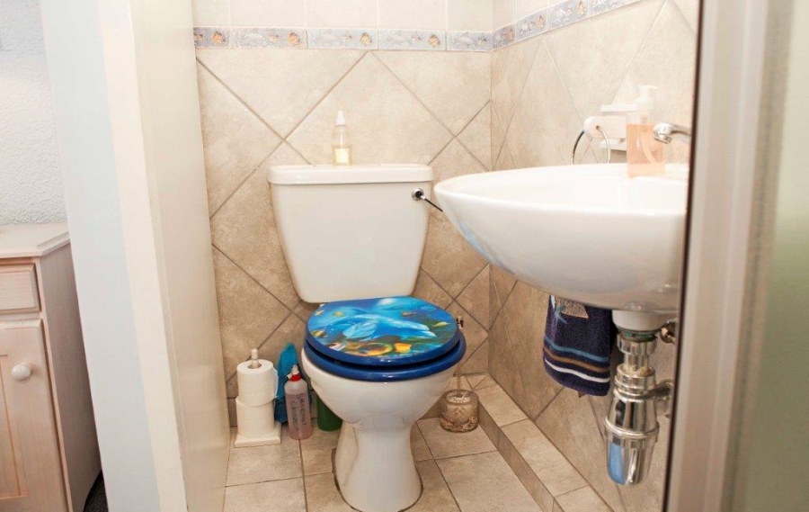 8 Bedroom Property for Sale in Fish Hoek Western Cape